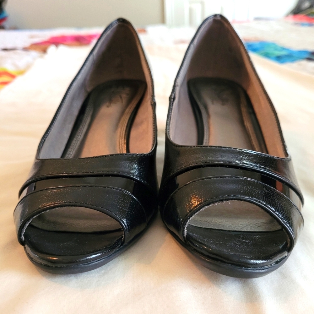 womens black shoes